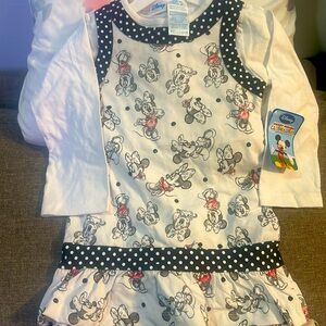 2 Pc mini mouse set.